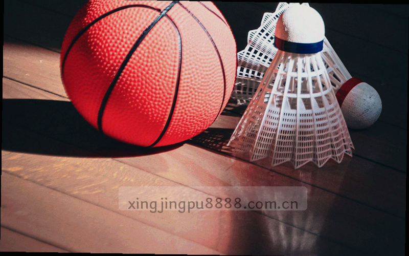 三个由深到亮的同心圆环，分别对应 V1、V2、V3 三个版本的迭代阶段